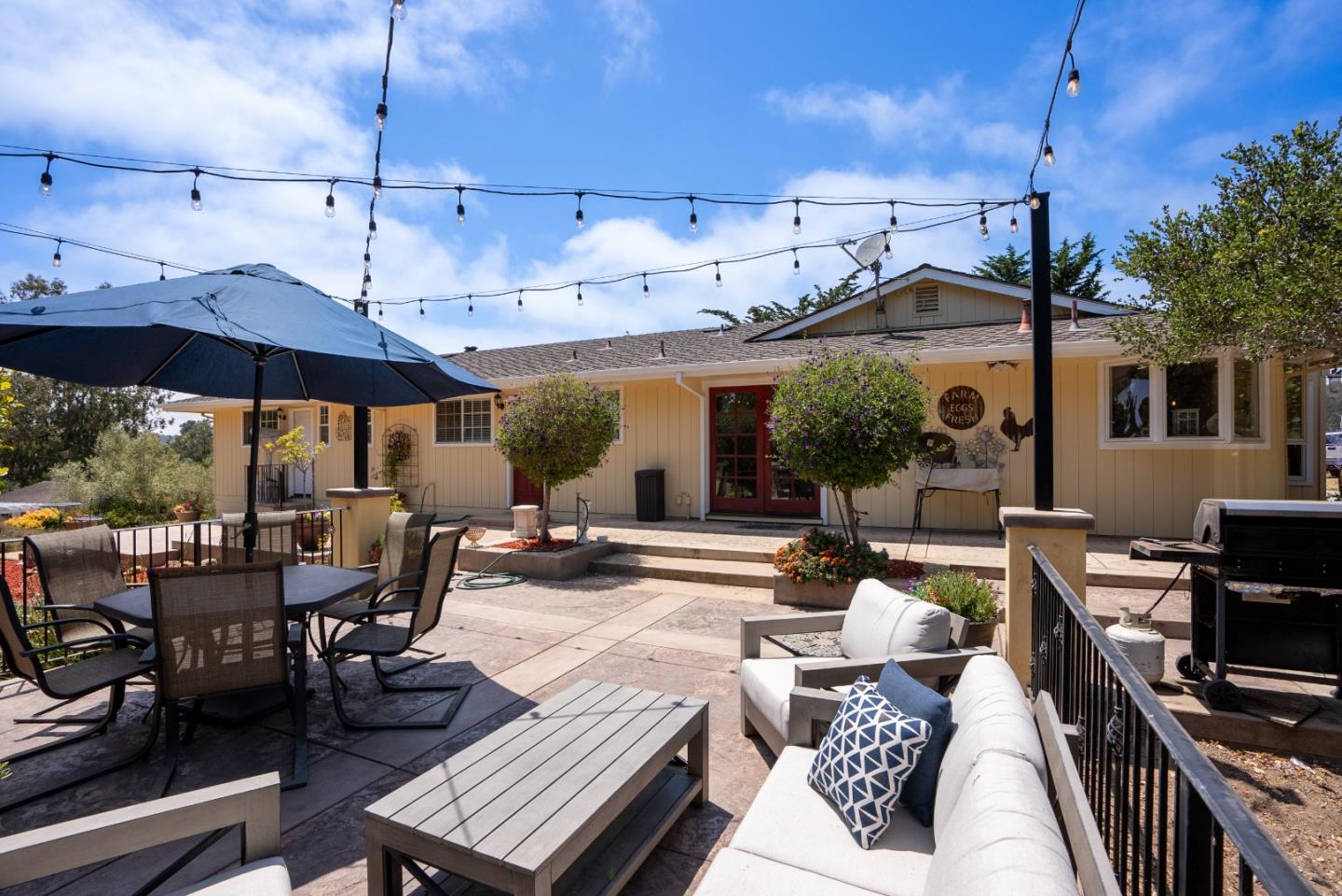 Detail Gallery Image 10 of 71 For 3225 Hillman Ln, Royal Oaks,  CA 95076 - 2 Beds | 2 Baths