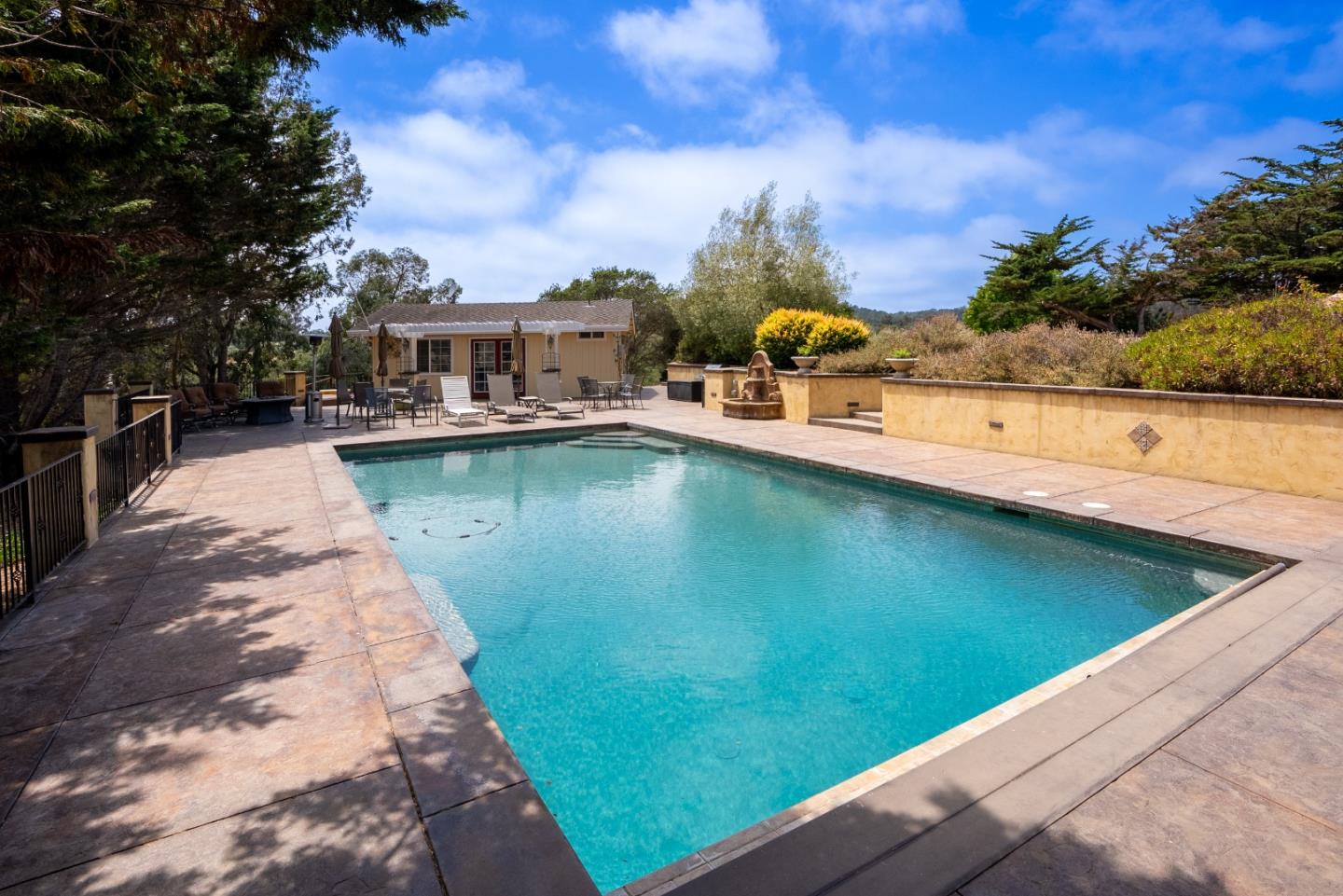 Detail Gallery Image 20 of 71 For 3225 Hillman Ln, Royal Oaks,  CA 95076 - 2 Beds | 2 Baths