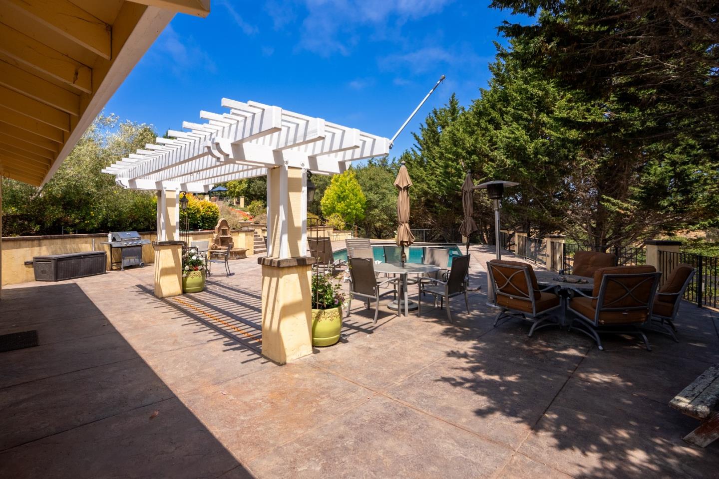 Detail Gallery Image 22 of 71 For 3225 Hillman Ln, Royal Oaks,  CA 95076 - 2 Beds | 2 Baths