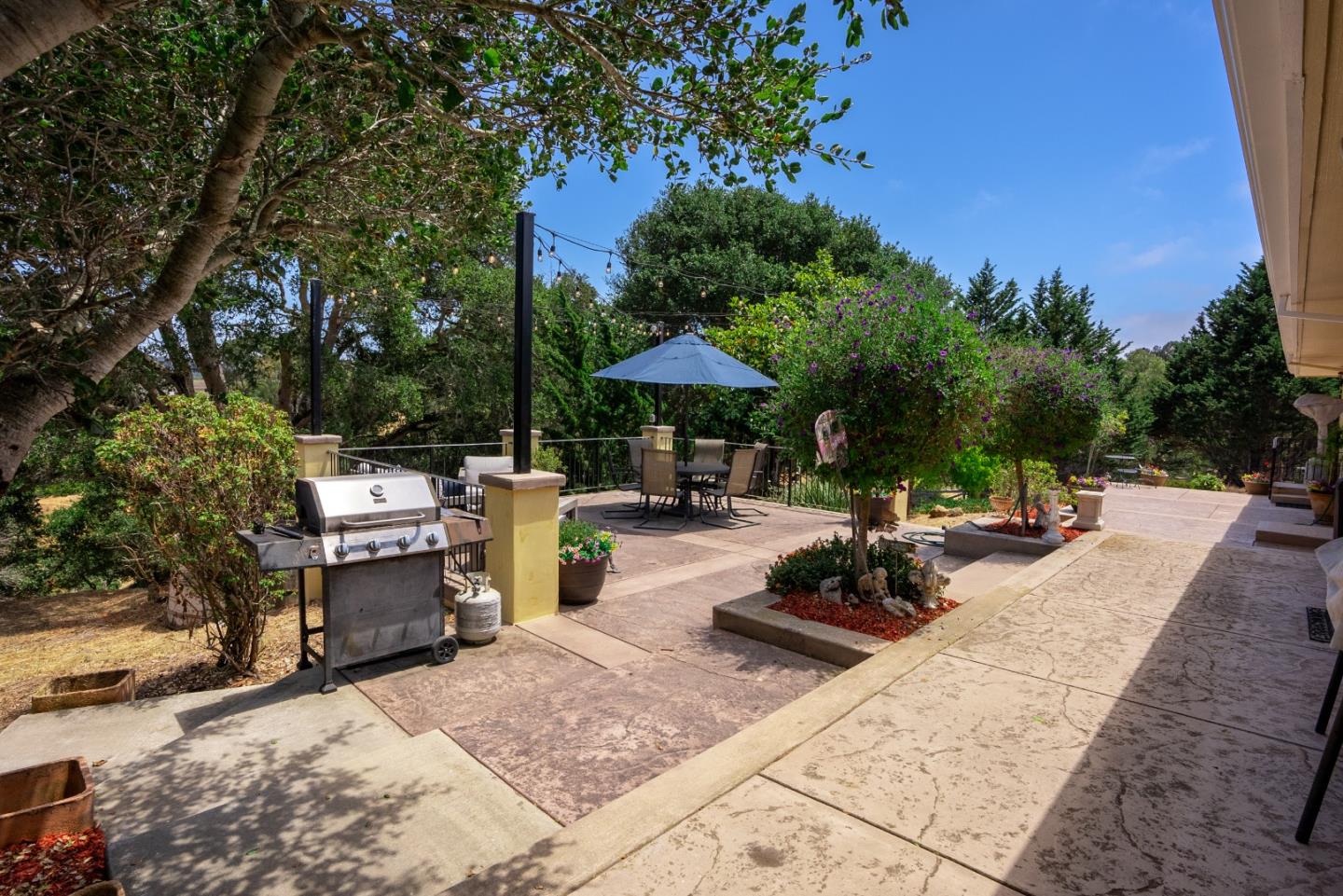 Detail Gallery Image 6 of 71 For 3225 Hillman Ln, Royal Oaks,  CA 95076 - 2 Beds | 2 Baths