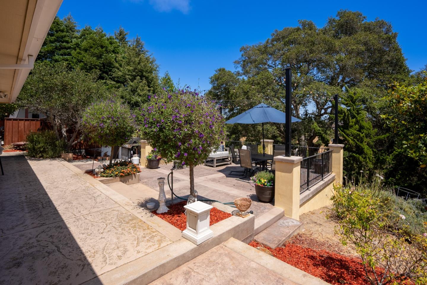 Detail Gallery Image 8 of 71 For 3225 Hillman Ln, Royal Oaks,  CA 95076 - 2 Beds | 2 Baths