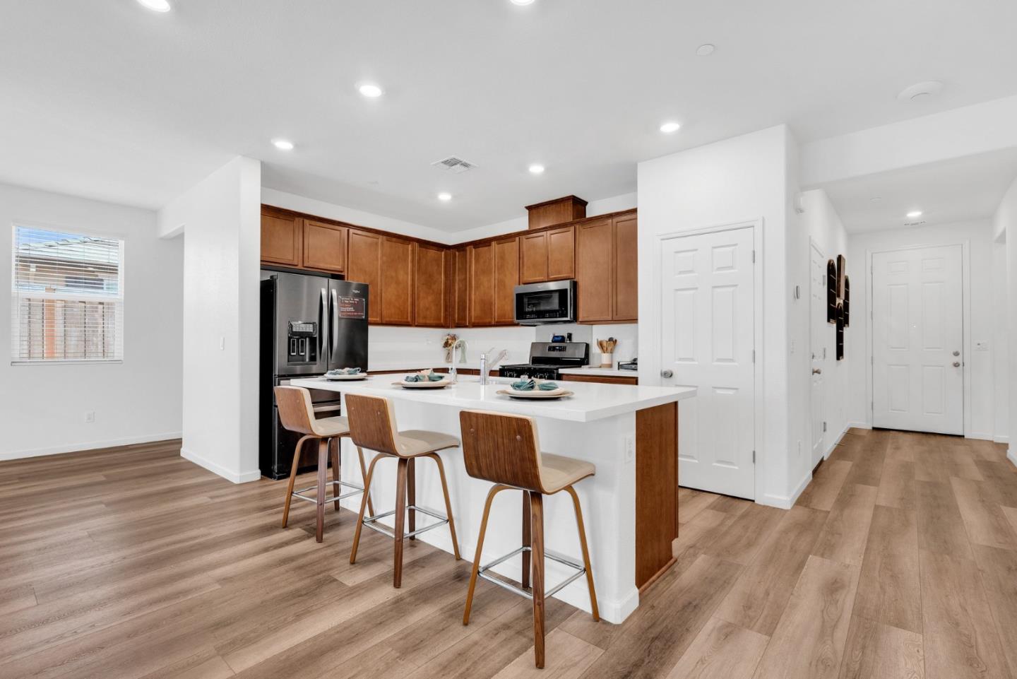Detail Gallery Image 11 of 36 For 673 Dorset Dr, Patterson,  CA 95363 - 3 Beds | 2 Baths