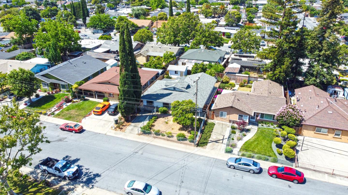 Detail Gallery Image 29 of 33 For 10321 Ashdale Dr, San Jose,  CA 95127 - 3 Beds | 2 Baths