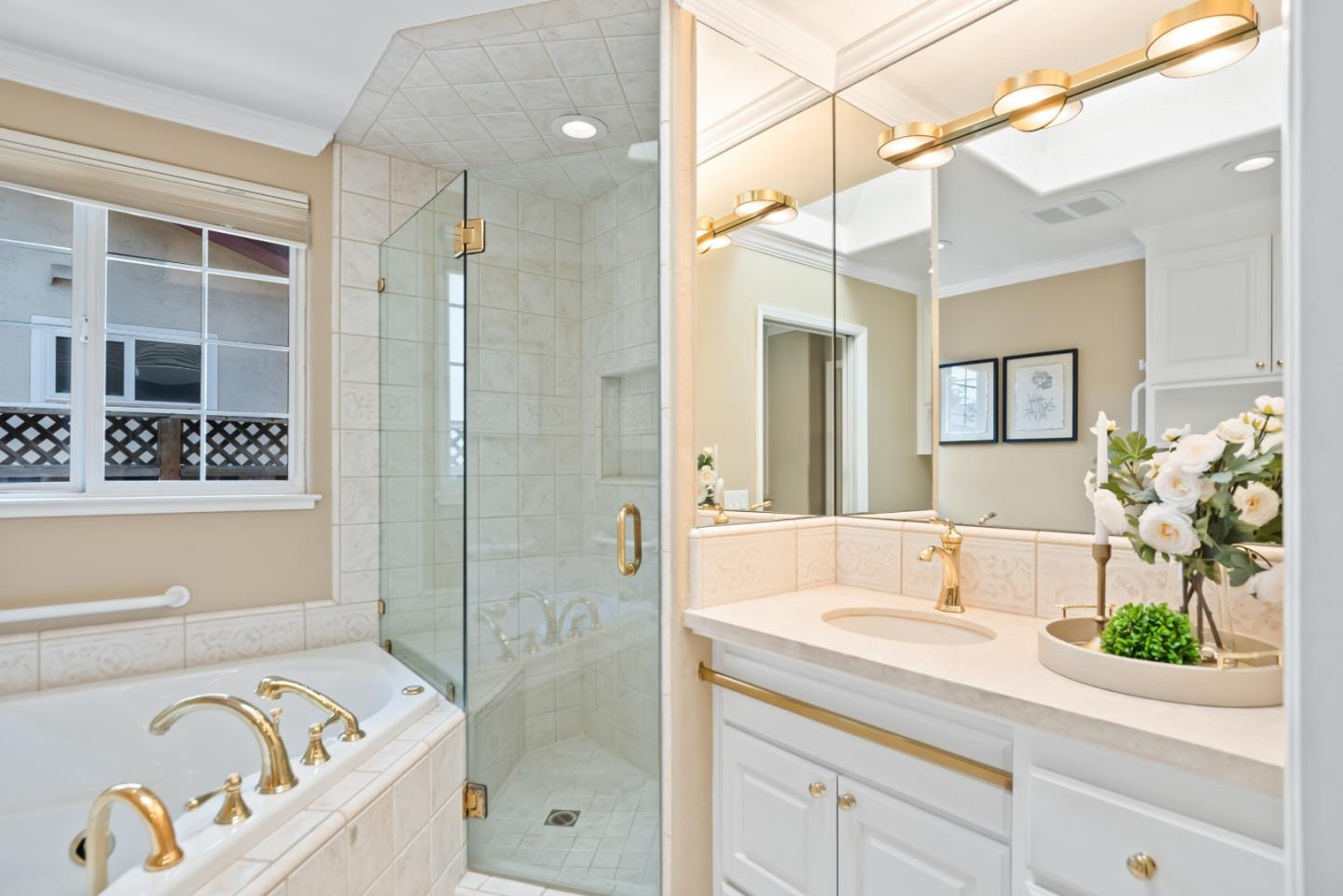 Detail Gallery Image 21 of 33 For 5043 Maitland Dr, San Jose,  CA 95124 - 4 Beds | 2 Baths