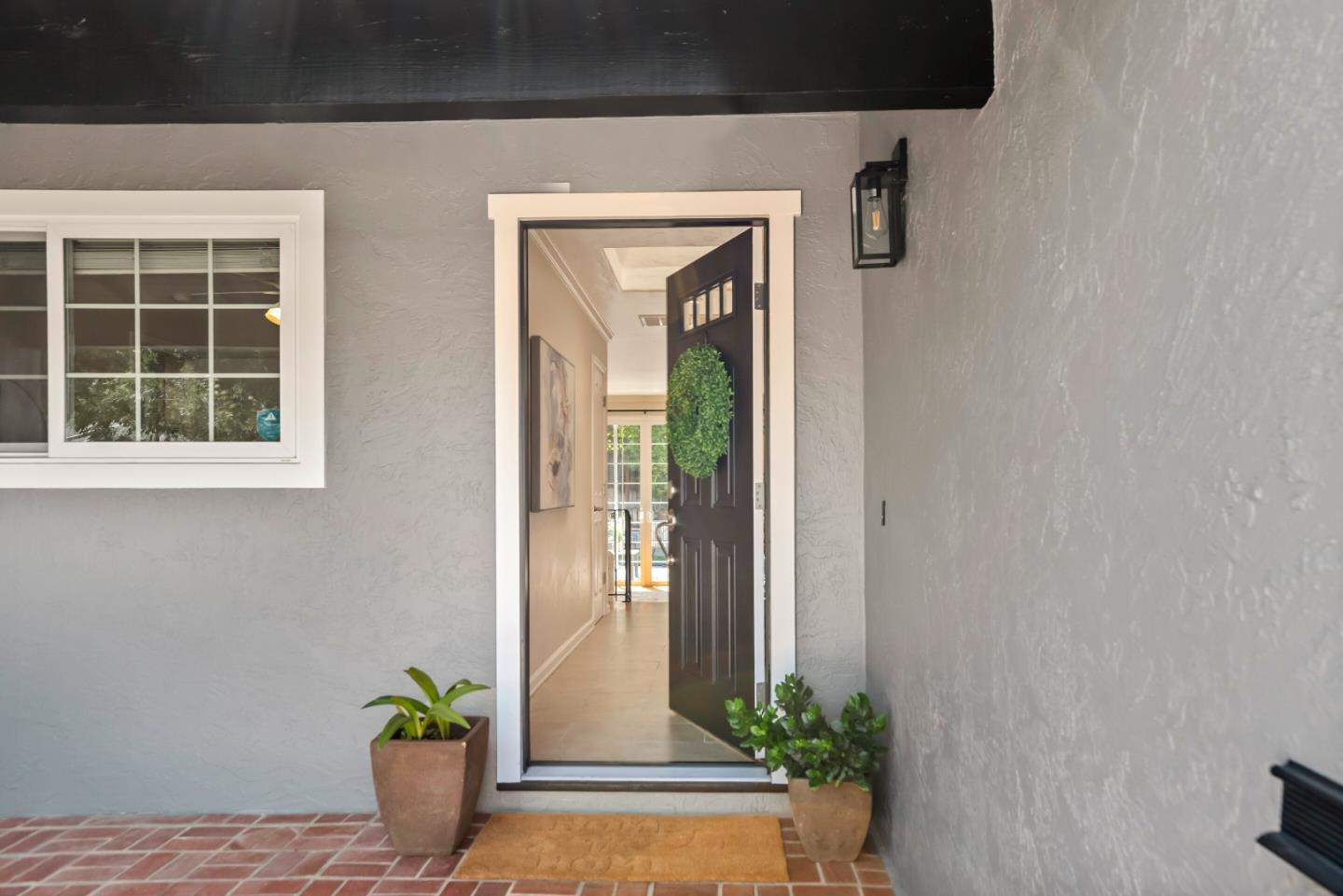 Detail Gallery Image 4 of 33 For 5043 Maitland Dr, San Jose,  CA 95124 - 4 Beds | 2 Baths