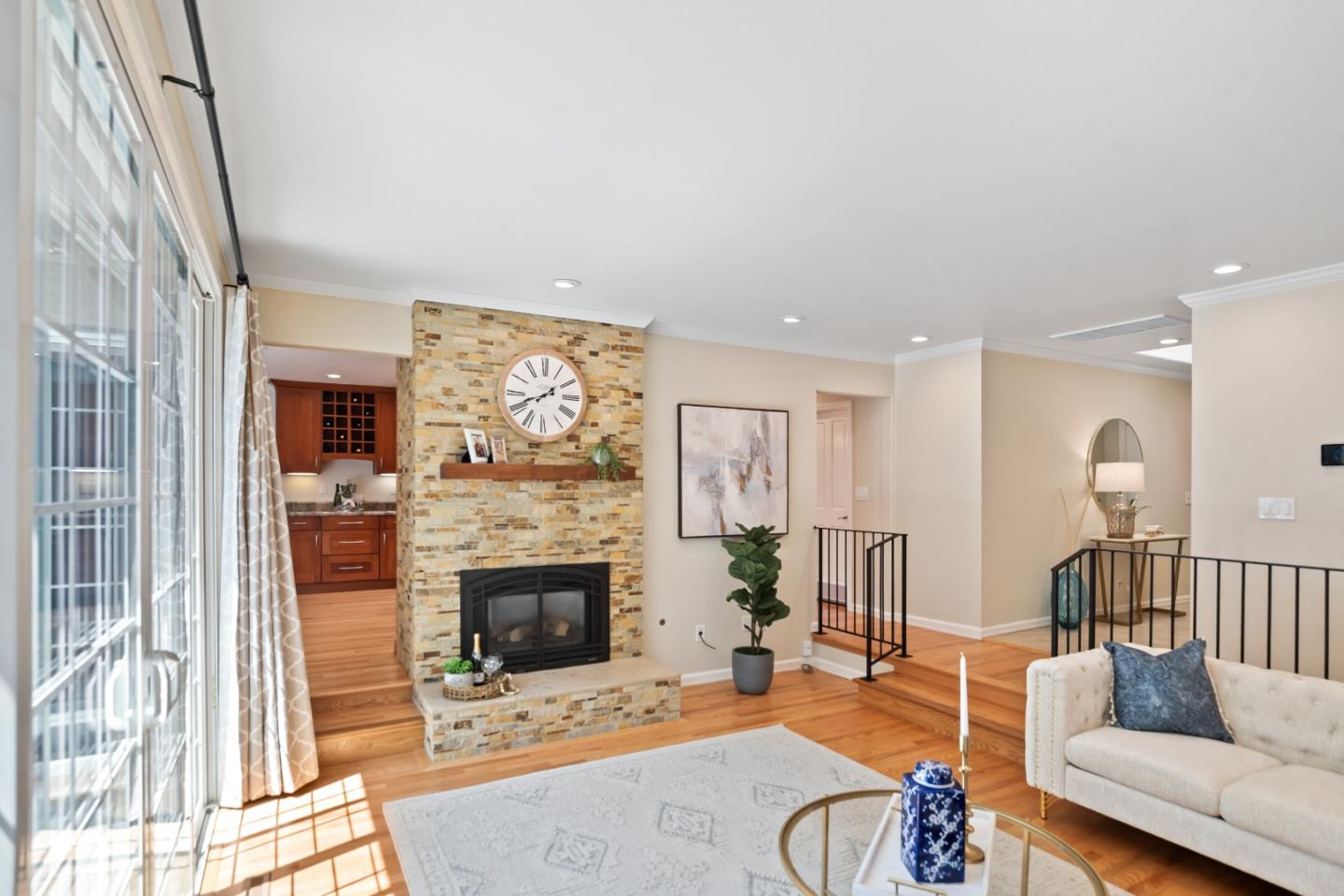 Detail Gallery Image 8 of 33 For 5043 Maitland Dr, San Jose,  CA 95124 - 4 Beds | 2 Baths