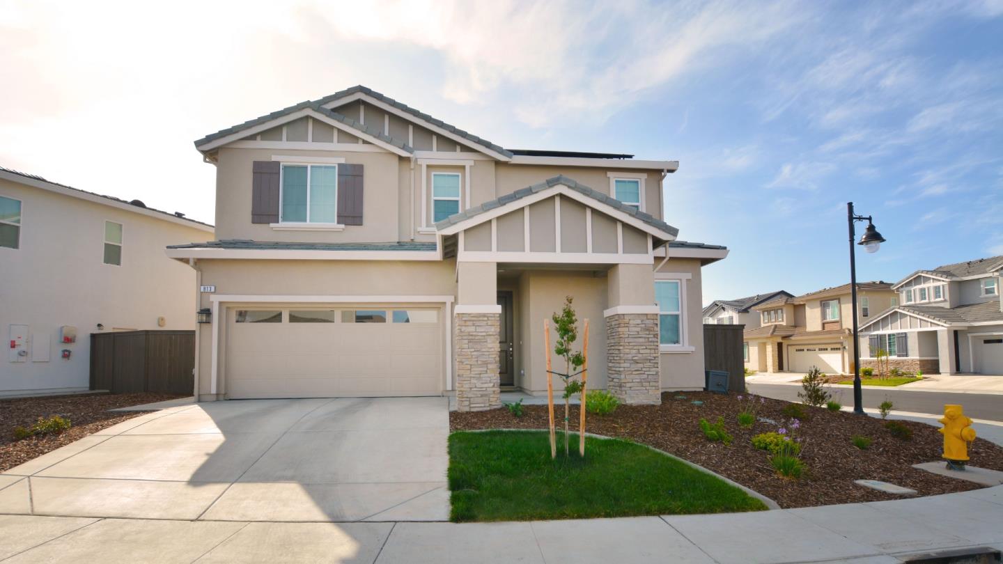 Detail Gallery Image 1 of 23 For 813 Big Range Way, Rocklin,  CA 95765 - 4 Beds | 3 Baths