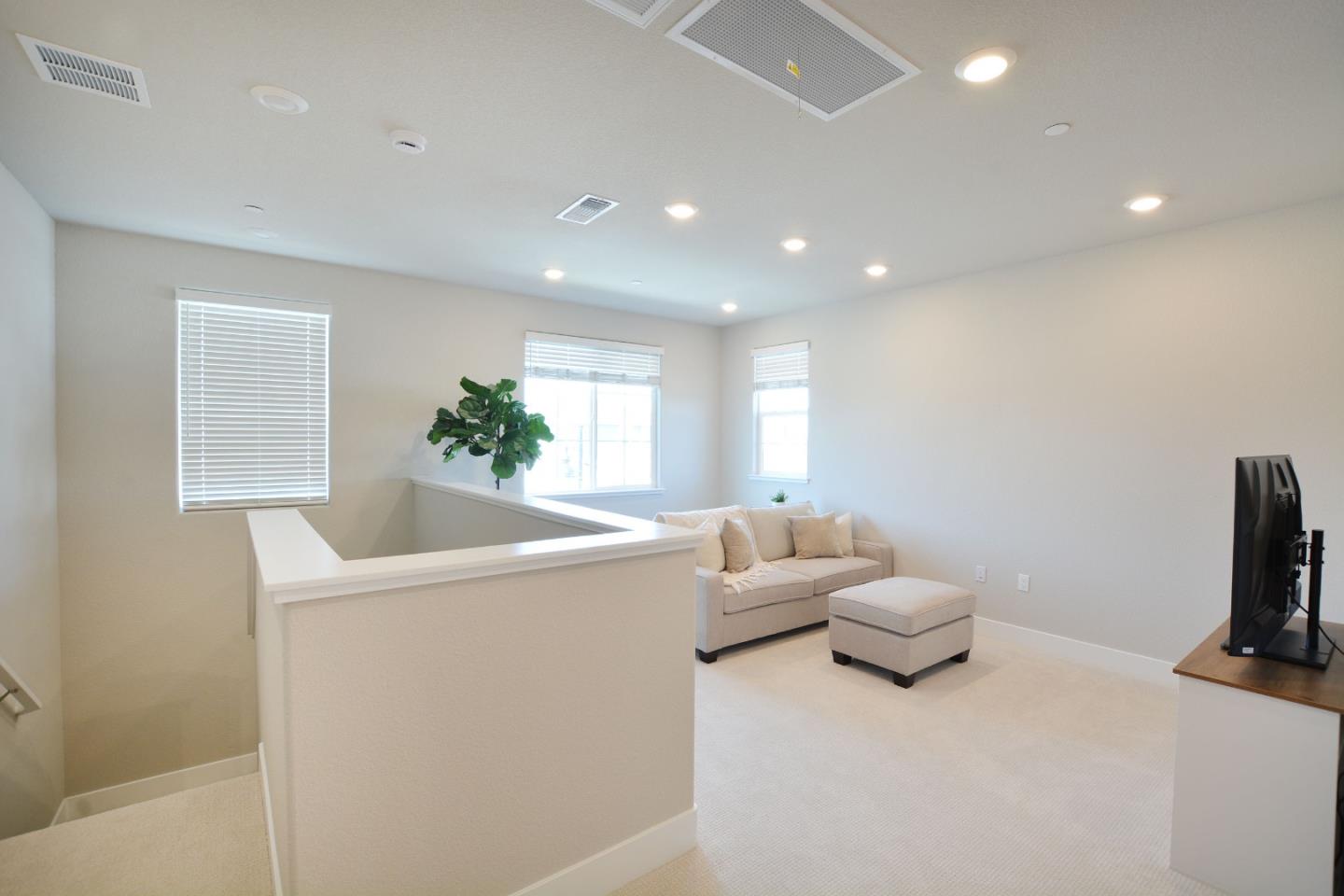 Detail Gallery Image 13 of 23 For 813 Big Range Way, Rocklin,  CA 95765 - 4 Beds | 3 Baths