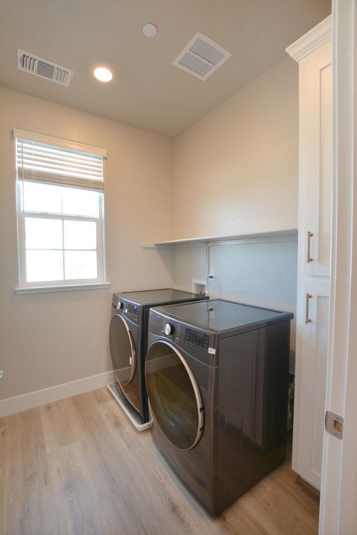 Detail Gallery Image 15 of 23 For 813 Big Range Way, Rocklin,  CA 95765 - 4 Beds | 3 Baths