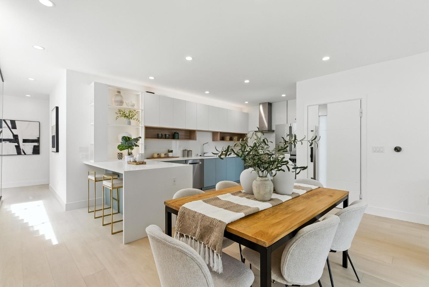 Detail Gallery Image 14 of 74 For 1815 18th Ave, San Francisco,  CA 94122 - 3 Beds | 3/1 Baths