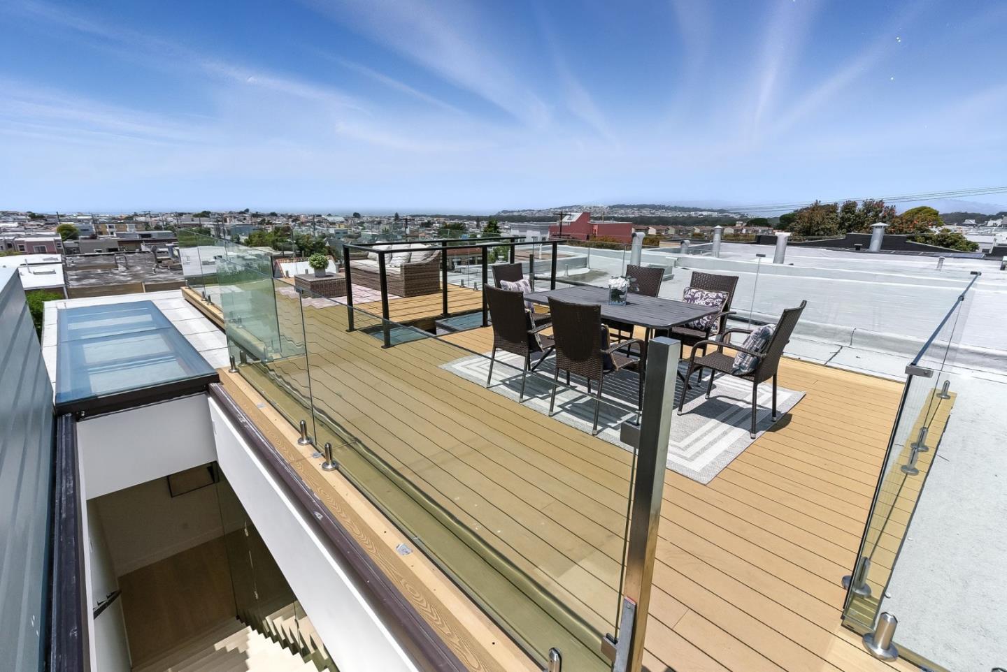 Detail Gallery Image 17 of 74 For 1815 18th Ave, San Francisco,  CA 94122 - 3 Beds | 3/1 Baths