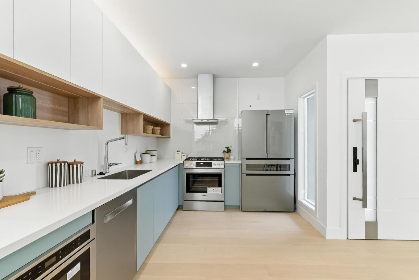 Detail Gallery Image 24 of 74 For 1815 18th Ave, San Francisco,  CA 94122 - 3 Beds | 3/1 Baths