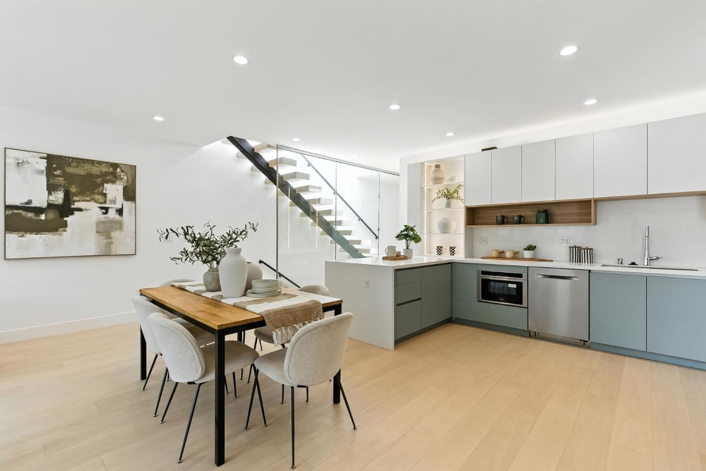 Detail Gallery Image 26 of 74 For 1815 18th Ave, San Francisco,  CA 94122 - 3 Beds | 3/1 Baths