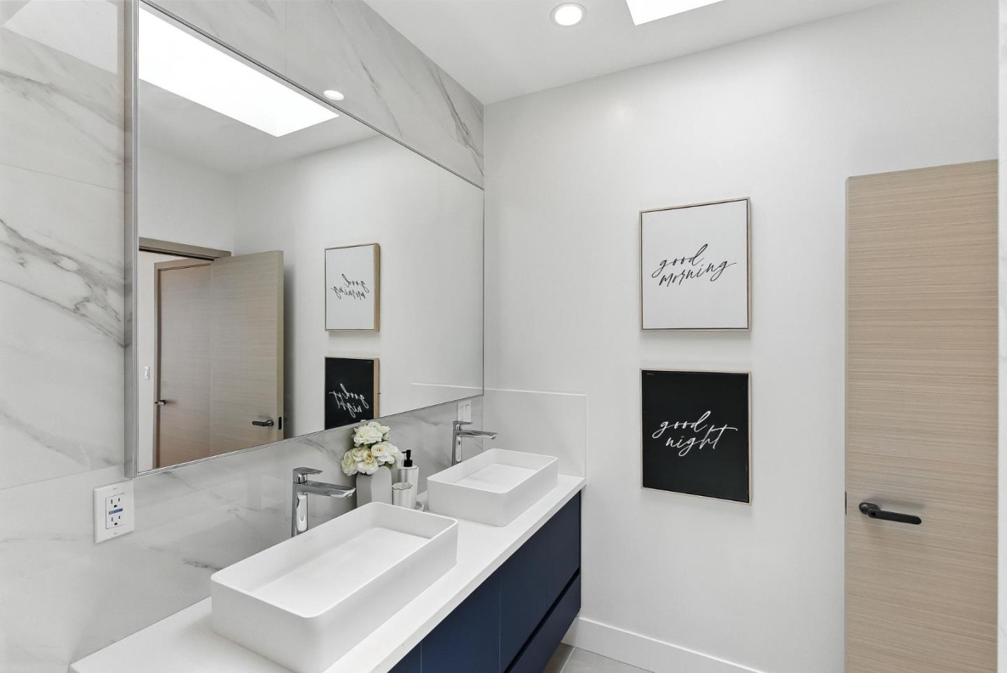 Detail Gallery Image 43 of 74 For 1815 18th Ave, San Francisco,  CA 94122 - 3 Beds | 3/1 Baths