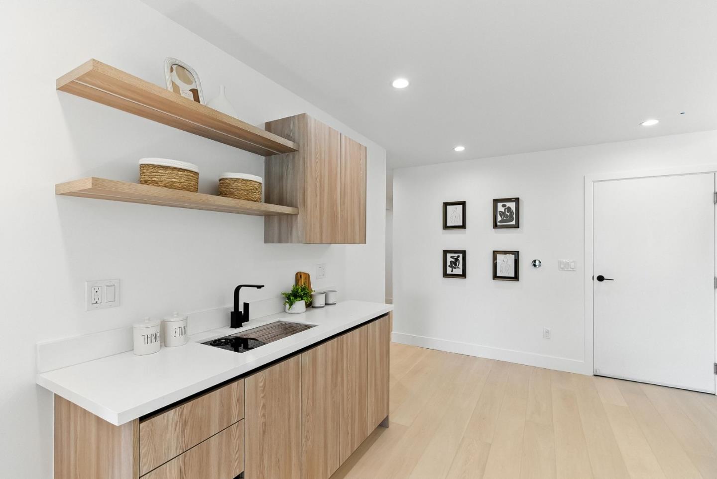 Detail Gallery Image 64 of 74 For 1815 18th Ave, San Francisco,  CA 94122 - 3 Beds | 3/1 Baths