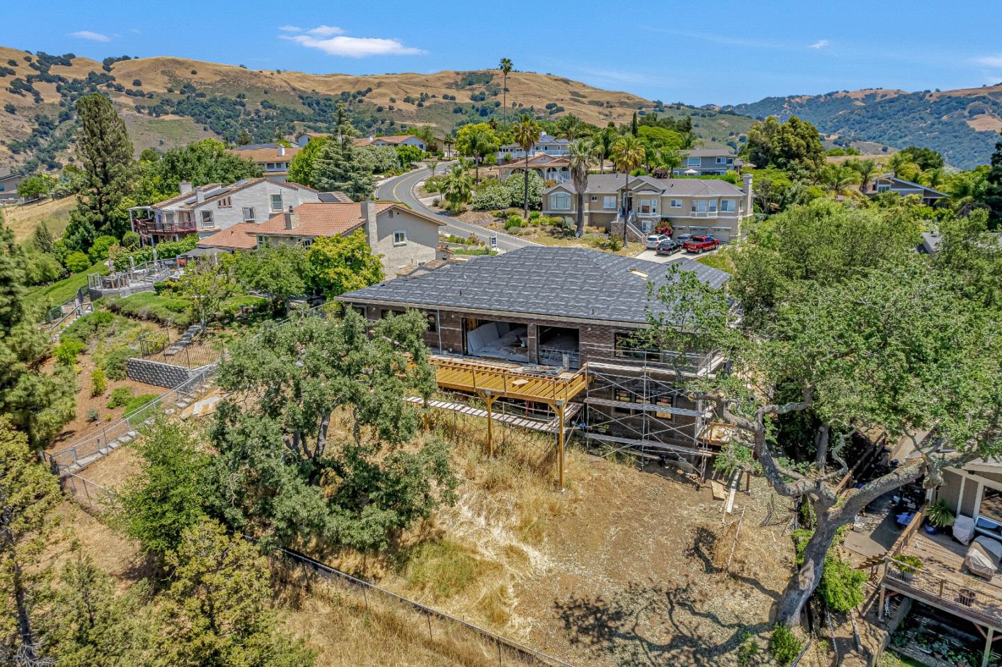Detail Gallery Image 14 of 23 For 15860 Jackson Oaks Dr, Morgan Hill,  CA 95037 - 6 Beds | 6/1 Baths