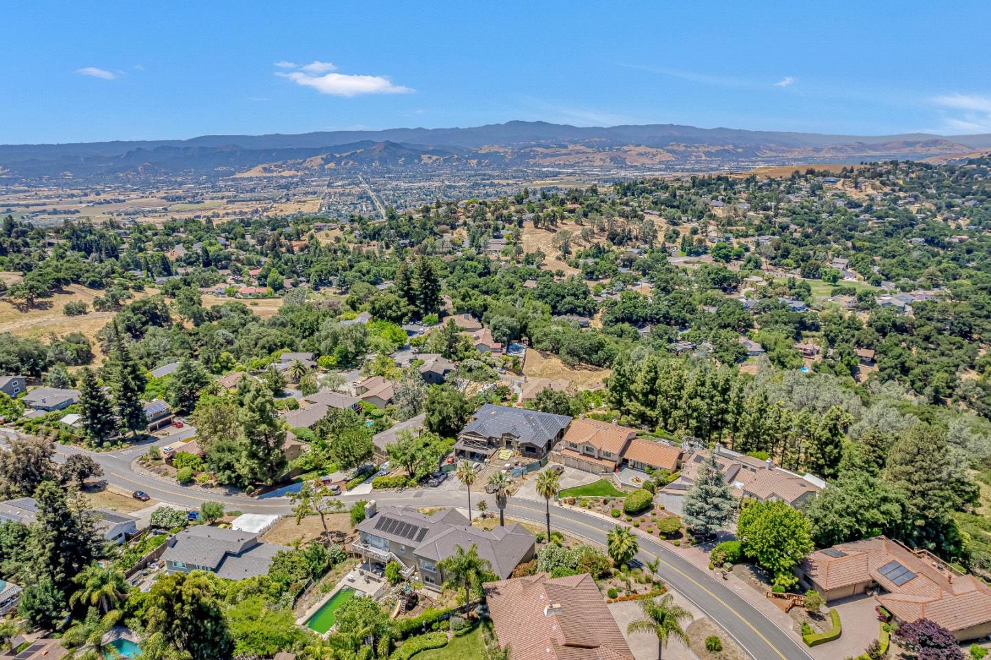 Detail Gallery Image 21 of 23 For 15860 Jackson Oaks Dr, Morgan Hill,  CA 95037 - 6 Beds | 6/1 Baths