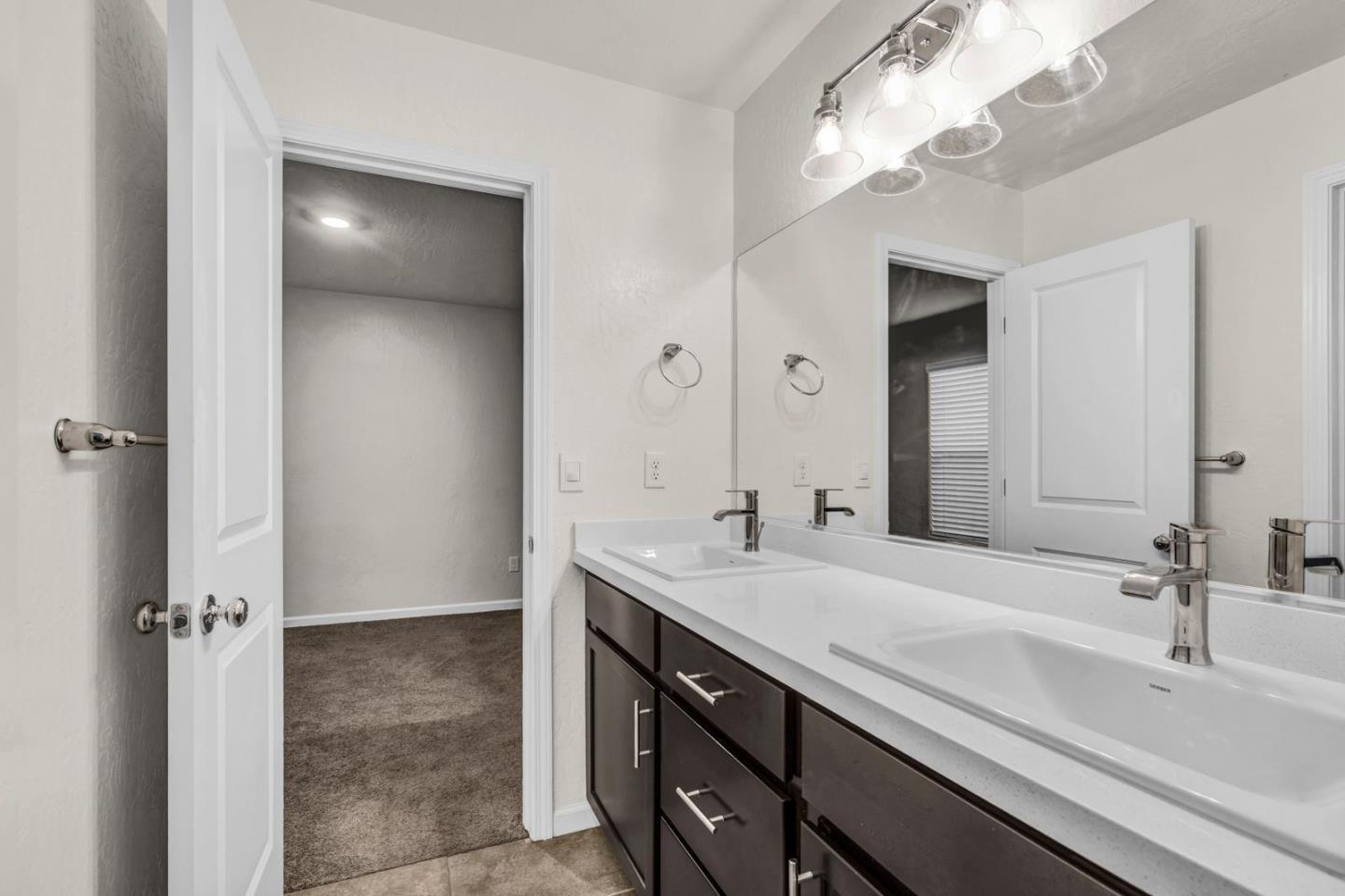 Detail Gallery Image 14 of 28 For 274 White Rim Ct, Merced,  CA 95341 - 4 Beds | 3 Baths