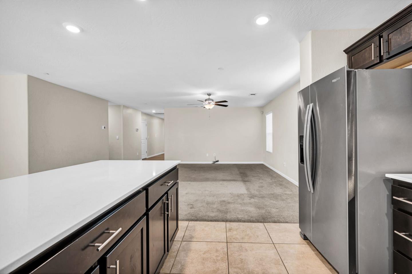 Detail Gallery Image 6 of 28 For 274 White Rim Ct, Merced,  CA 95341 - 4 Beds | 3 Baths