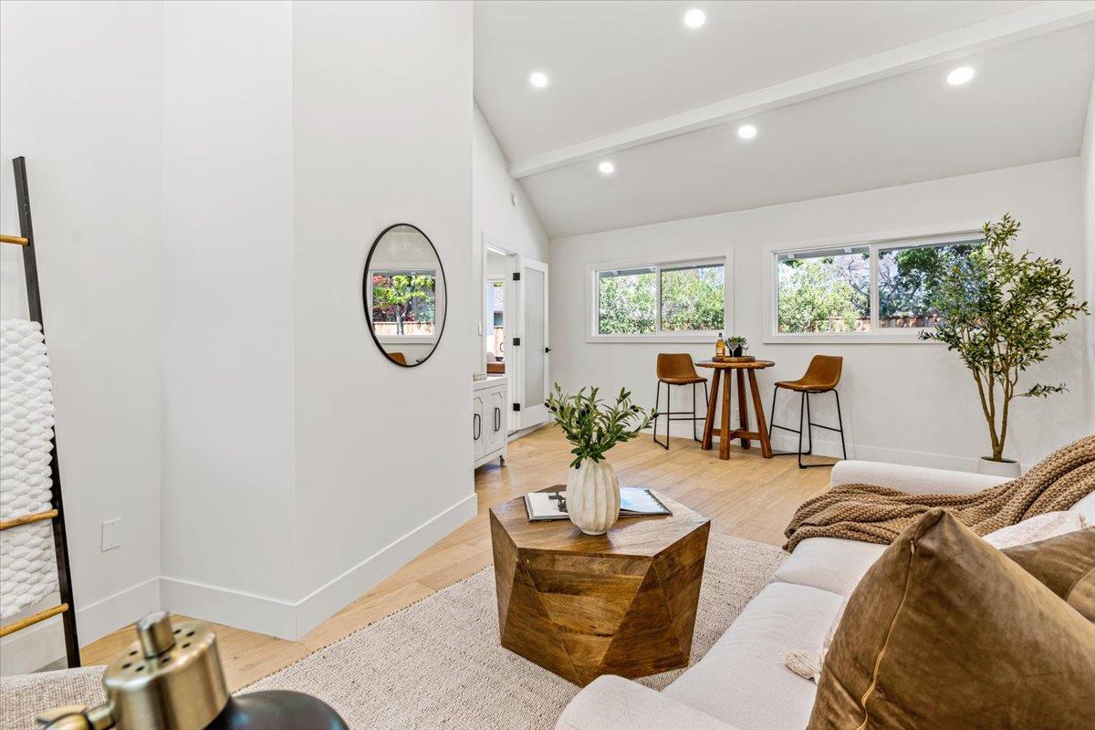 Detail Gallery Image 17 of 29 For 15640 Gardenia Way, Los Gatos,  CA 95032 - 3 Beds | 2 Baths