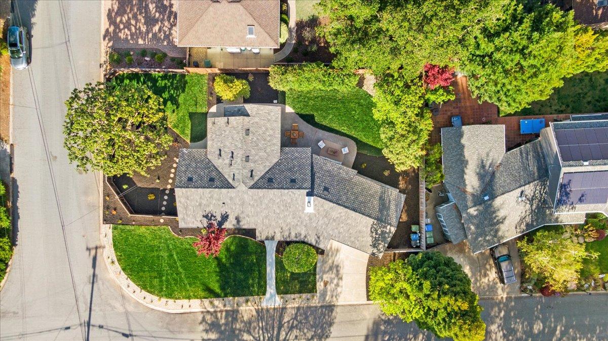 Detail Gallery Image 26 of 29 For 15640 Gardenia Way, Los Gatos,  CA 95032 - 3 Beds | 2 Baths