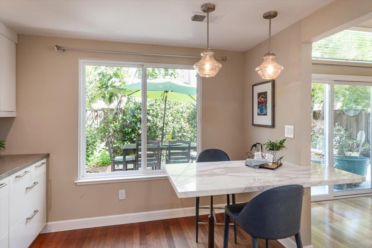 Detail Gallery Image 10 of 28 For 2952 Carrington Ct, San Jose,  CA 95125 - 3 Beds | 2/1 Baths