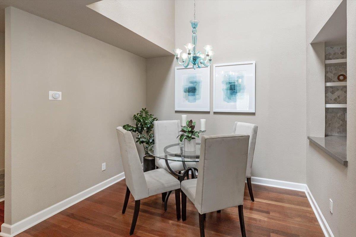 Detail Gallery Image 12 of 28 For 2952 Carrington Ct, San Jose,  CA 95125 - 3 Beds | 2/1 Baths