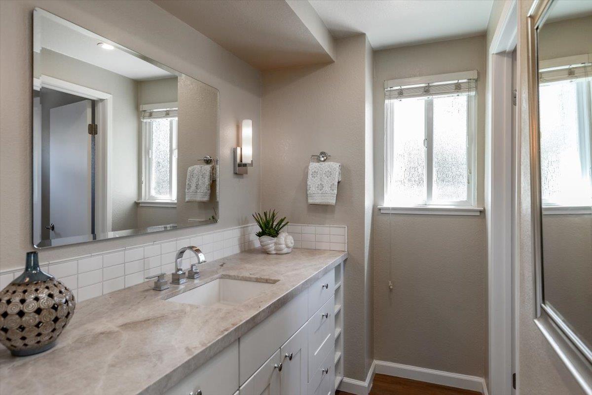Detail Gallery Image 20 of 28 For 2952 Carrington Ct, San Jose,  CA 95125 - 3 Beds | 2/1 Baths