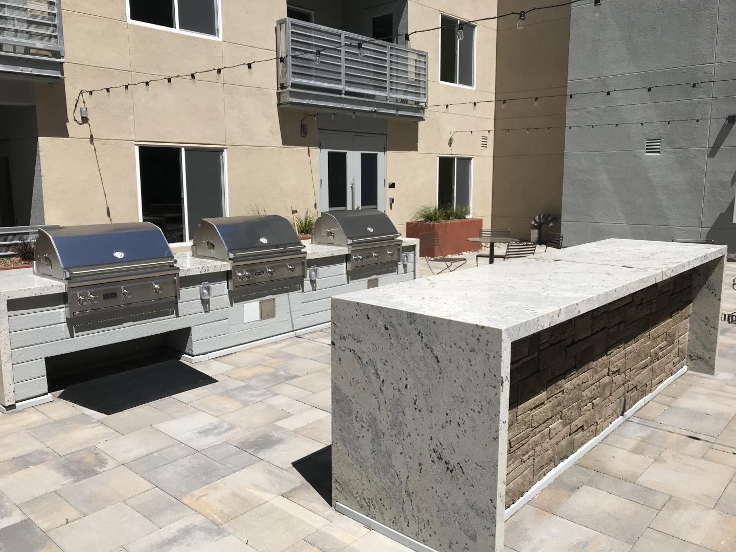 Detail Gallery Image 16 of 21 For 1853 Almaden Rd #106,  San Jose,  CA 95125 - 2 Beds | 2 Baths