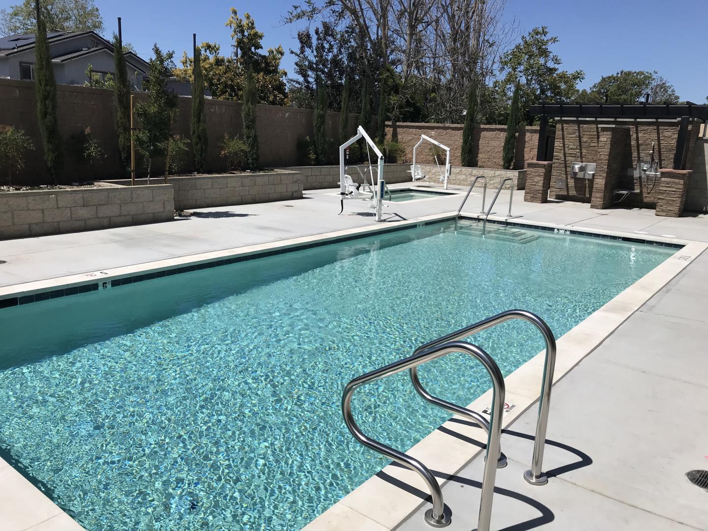 Detail Gallery Image 3 of 21 For 1853 Almaden Rd #106,  San Jose,  CA 95125 - 2 Beds | 2 Baths