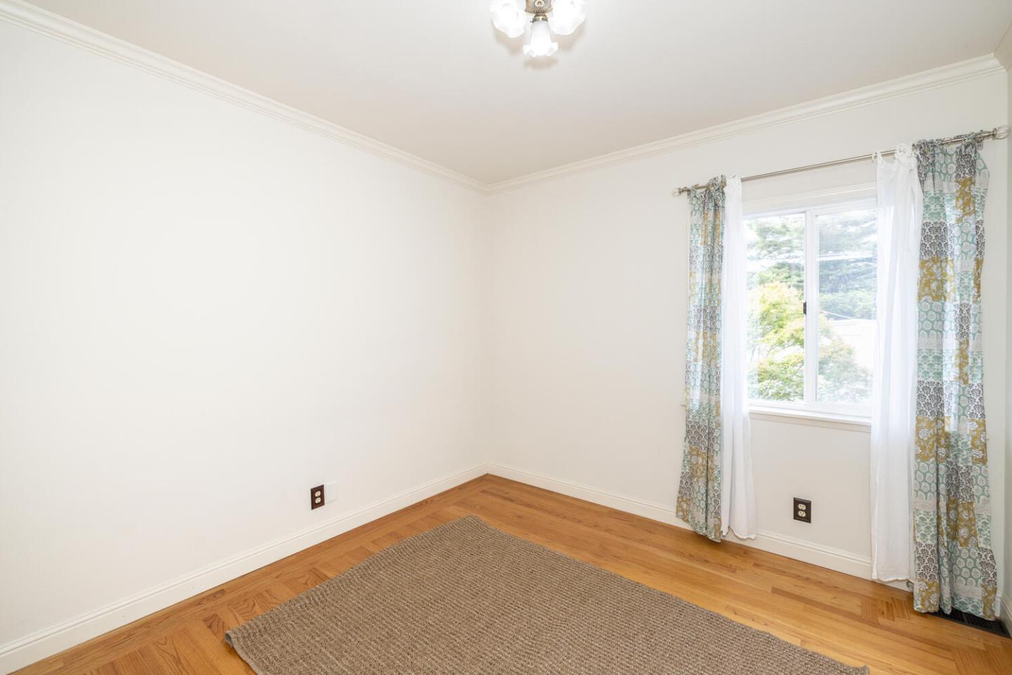 Detail Gallery Image 19 of 38 For 409 Cherry Ave, San Bruno,  CA 94066 - 3 Beds | 3 Baths