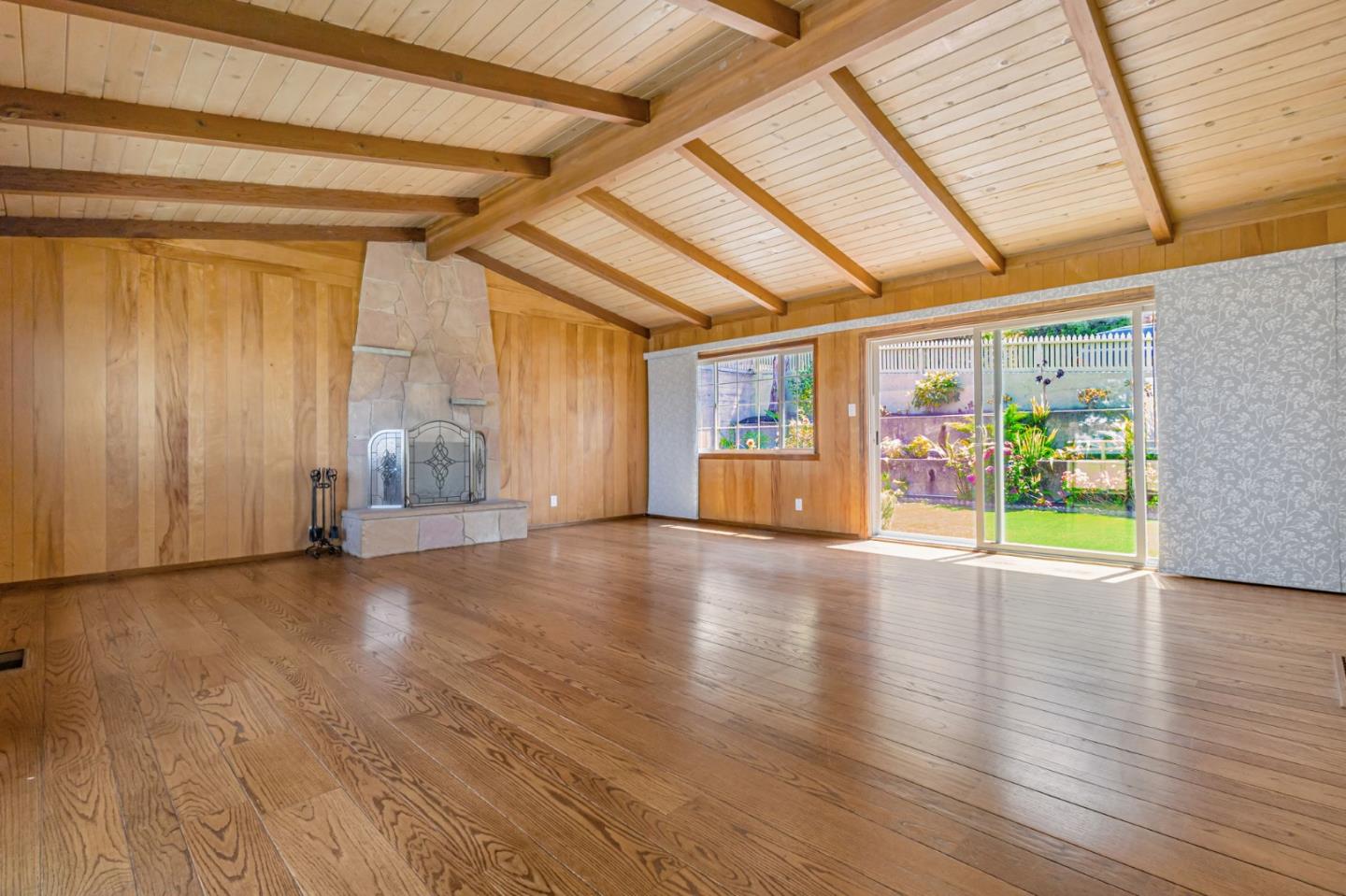 Detail Gallery Image 13 of 27 For 253 Humboldt Rd, Brisbane,  CA 94005 - 2 Beds | 1 Baths