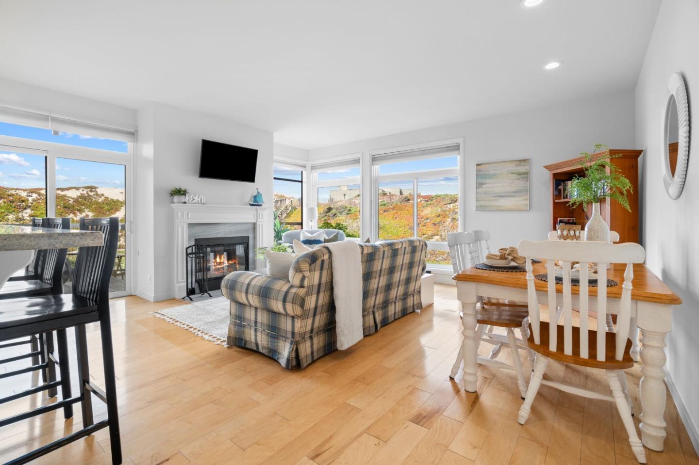 Detail Gallery Image 5 of 45 For 3 Pelican Pt, Watsonville,  CA 95076 - 3 Beds | 2 Baths