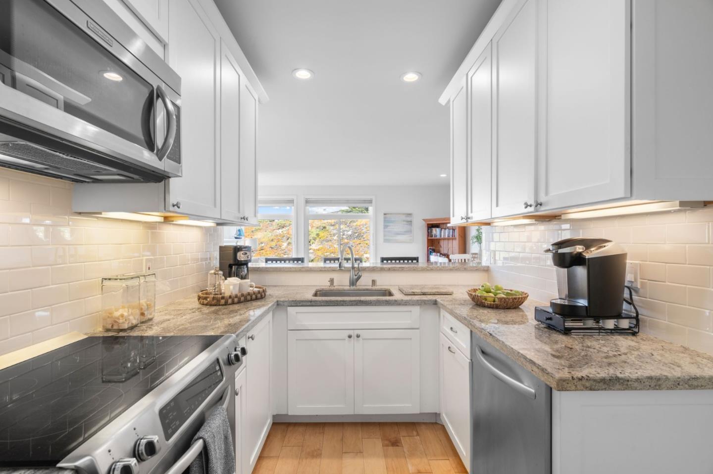 Detail Gallery Image 8 of 45 For 3 Pelican Pt, Watsonville,  CA 95076 - 3 Beds | 2 Baths