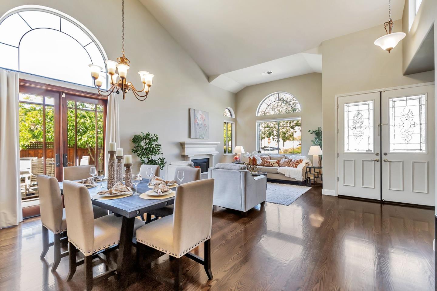 Detail Gallery Image 13 of 38 For 4793 Tuscany Cir, San Jose,  CA 95135 - 5 Beds | 3 Baths