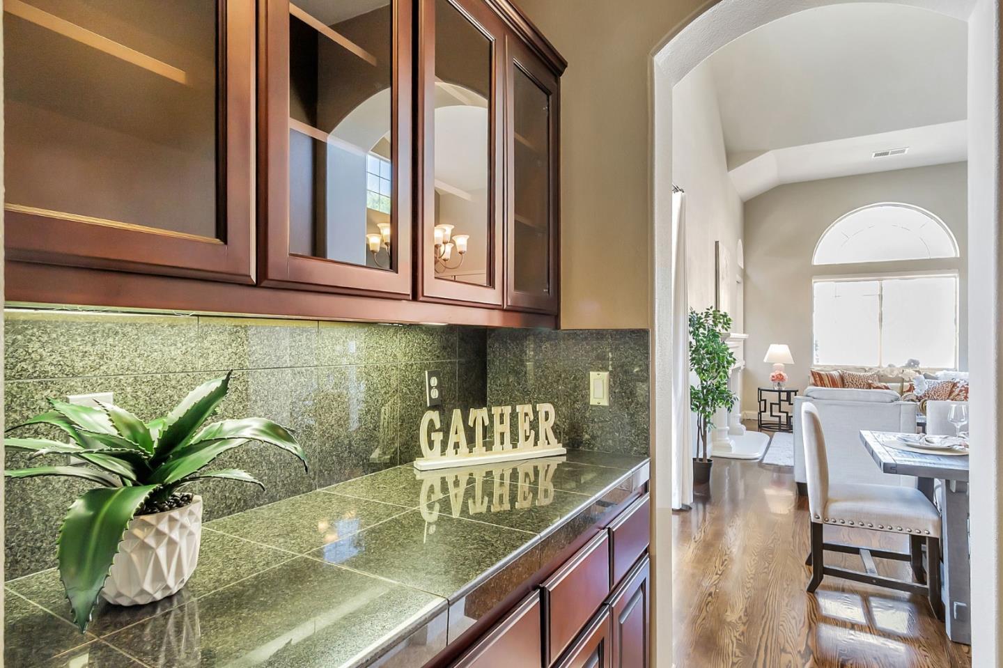 Detail Gallery Image 20 of 38 For 4793 Tuscany Cir, San Jose,  CA 95135 - 5 Beds | 3 Baths