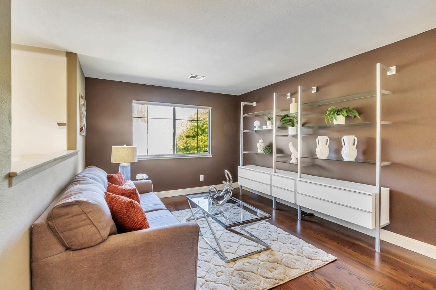 Detail Gallery Image 8 of 38 For 4793 Tuscany Cir, San Jose,  CA 95135 - 5 Beds | 3 Baths