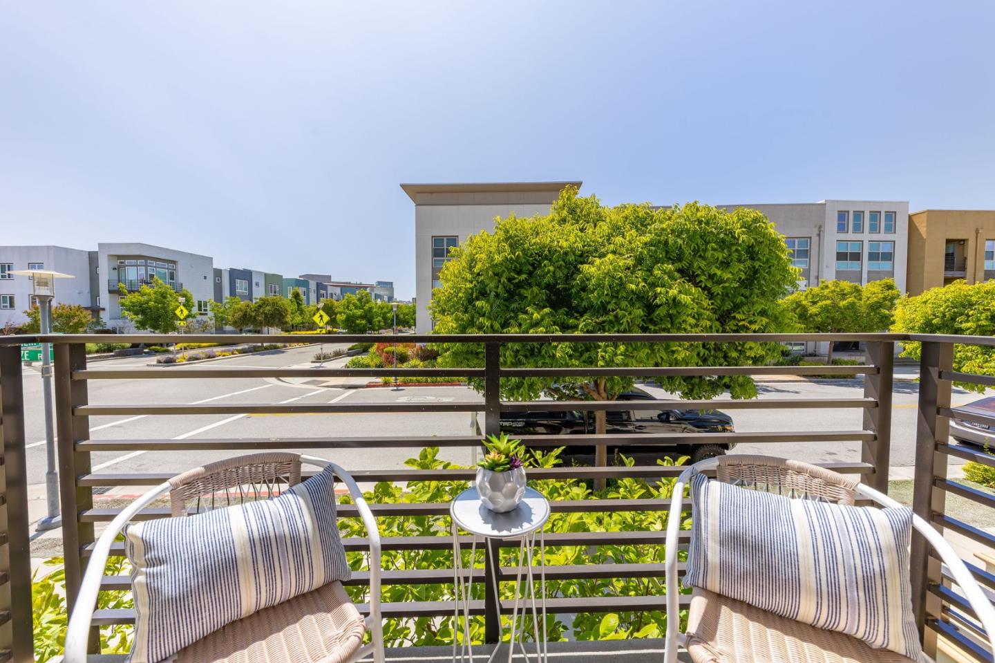 Detail Gallery Image 10 of 52 For 3057 Baze Rd, San Mateo,  CA 94403 - 4 Beds | 3/1 Baths