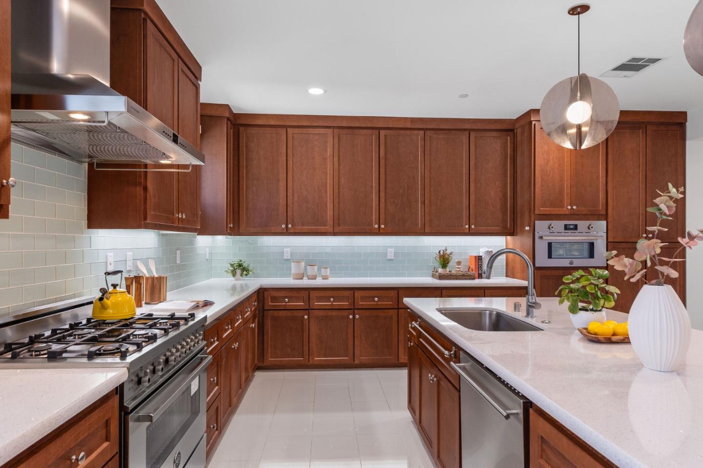Detail Gallery Image 18 of 52 For 3057 Baze Rd, San Mateo,  CA 94403 - 4 Beds | 3/1 Baths
