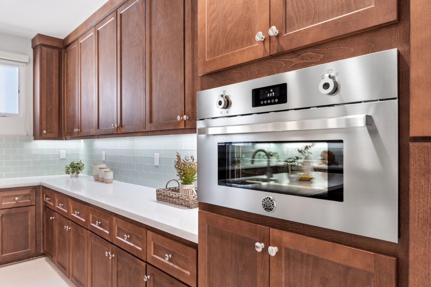 Detail Gallery Image 21 of 52 For 3057 Baze Rd, San Mateo,  CA 94403 - 4 Beds | 3/1 Baths