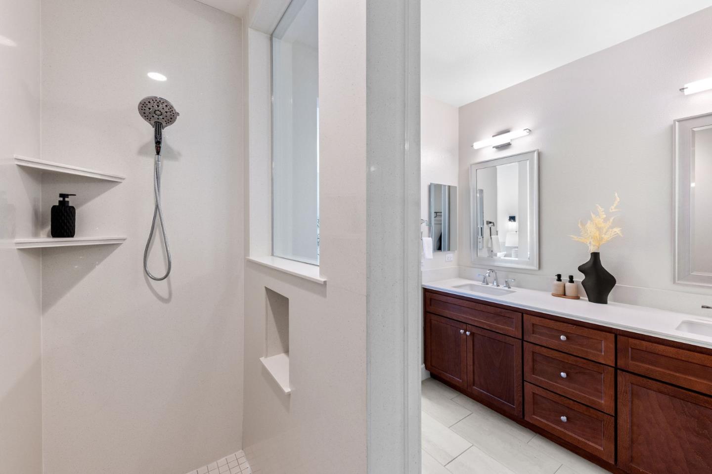 Detail Gallery Image 29 of 52 For 3057 Baze Rd, San Mateo,  CA 94403 - 4 Beds | 3/1 Baths