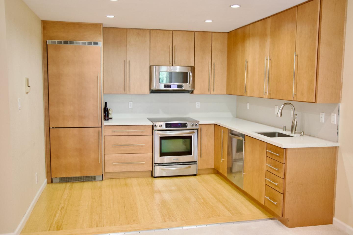 Detail Gallery Image 2 of 42 For 7203 Shelter Creek Ln, San Bruno,  CA 94066 - 1 Beds | 1 Baths