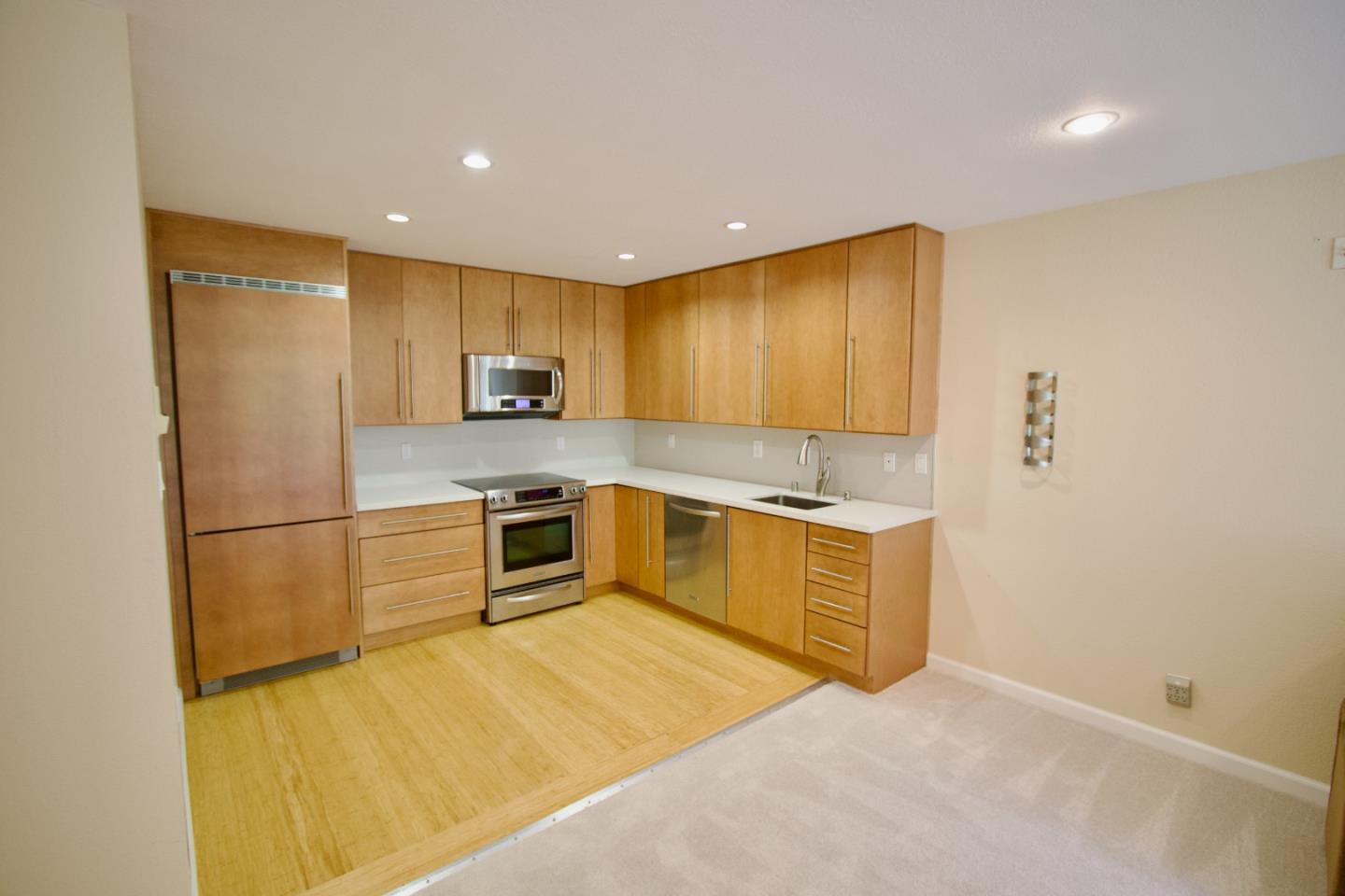 Detail Gallery Image 8 of 42 For 7203 Shelter Creek Ln, San Bruno,  CA 94066 - 1 Beds | 1 Baths