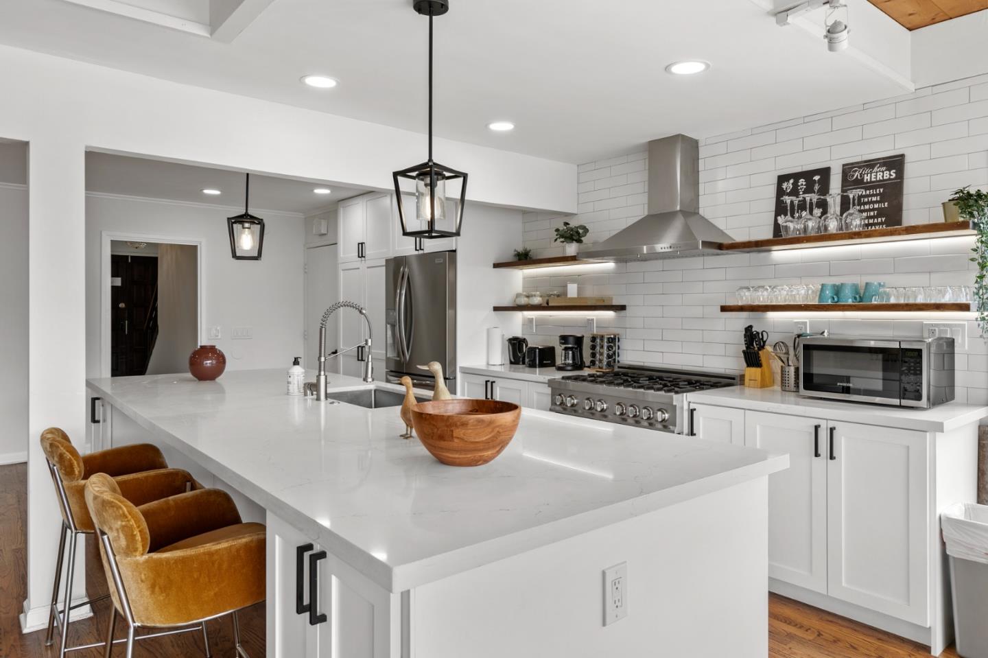 Detail Gallery Image 15 of 33 For 1 Sequoia Way, Pacifica,  CA 94044 - 4 Beds | 3 Baths