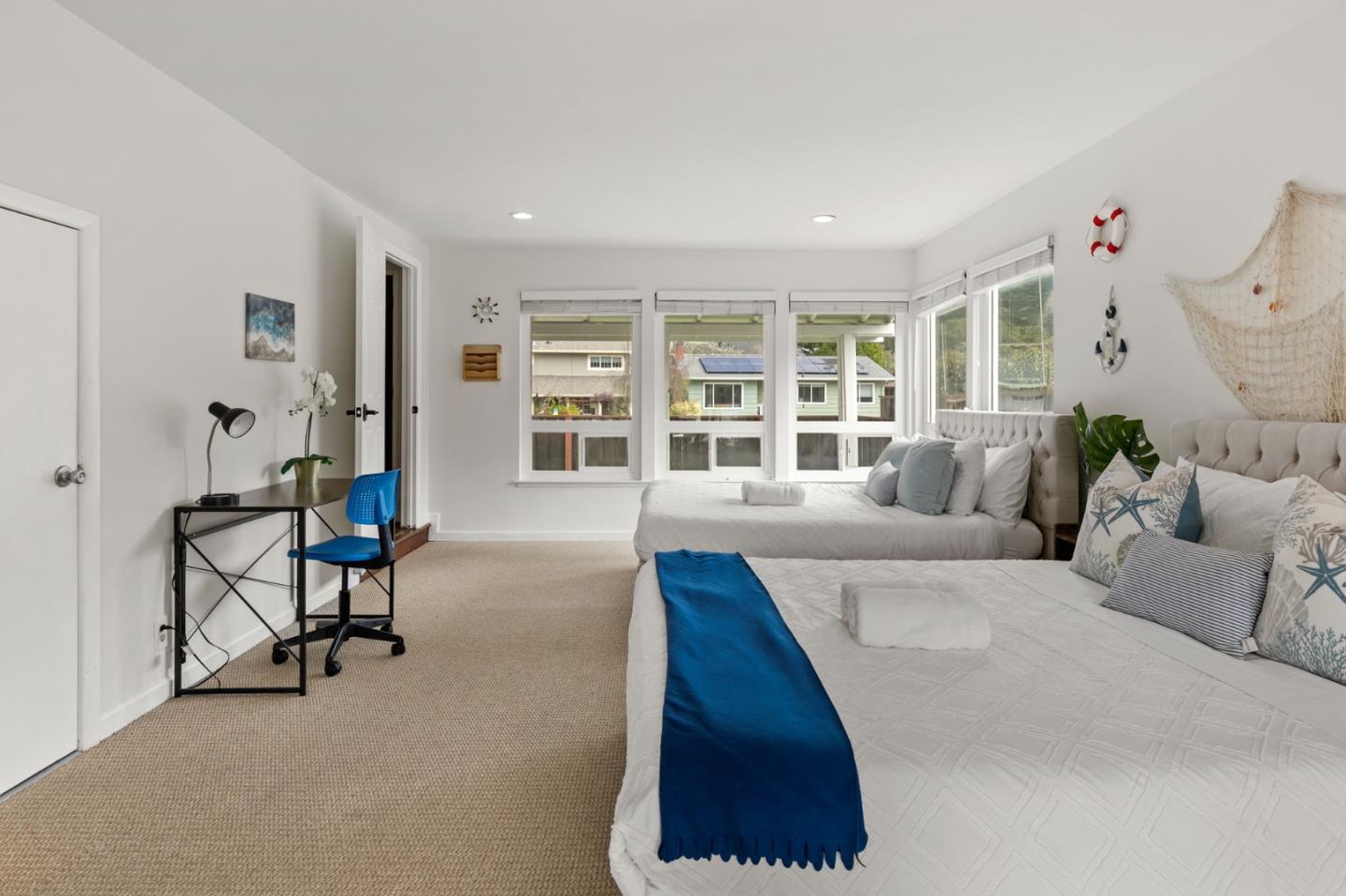 Detail Gallery Image 22 of 33 For 1 Sequoia Way, Pacifica,  CA 94044 - 4 Beds | 3 Baths
