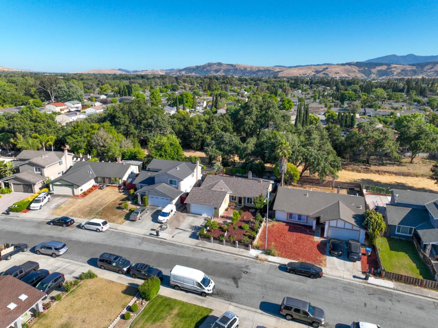 Detail Gallery Image 21 of 22 For 486 Fontanelle Ct, San Jose,  CA 95111 - 4 Beds | 2 Baths