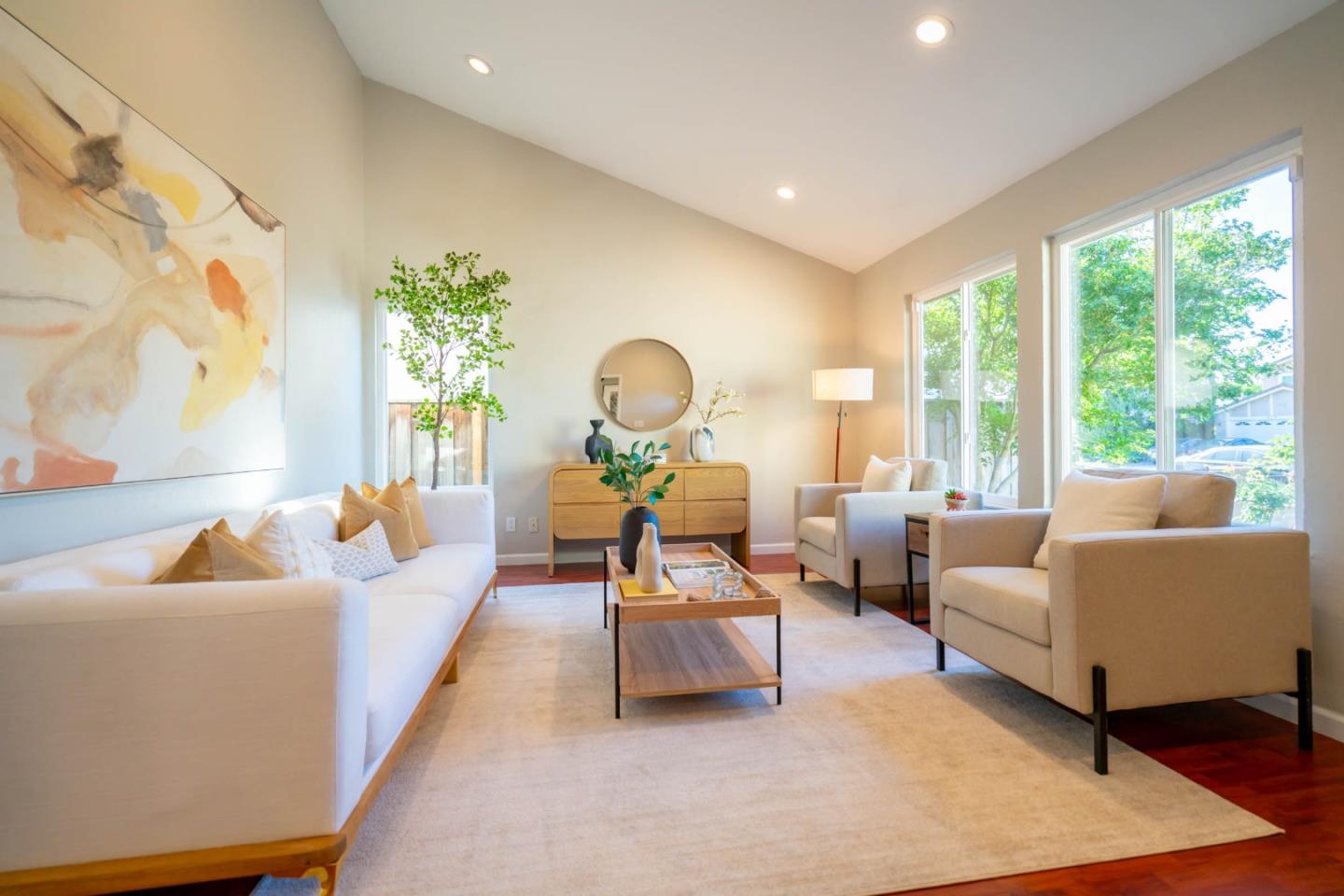 Detail Gallery Image 3 of 22 For 486 Fontanelle Ct, San Jose,  CA 95111 - 4 Beds | 2 Baths