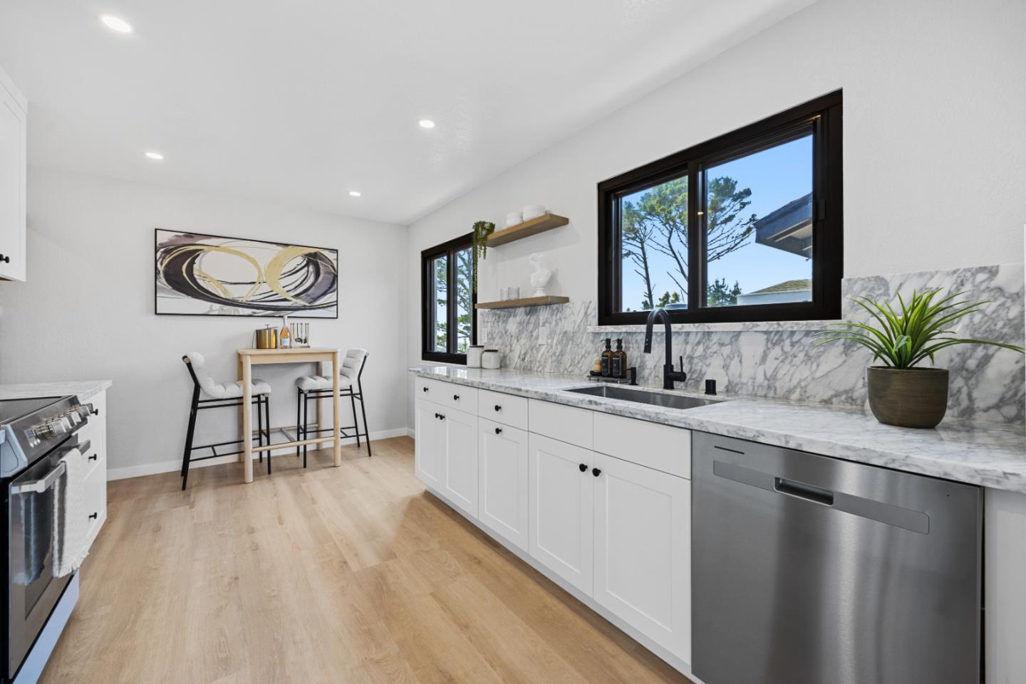 Detail Gallery Image 24 of 41 For 239 Dennis Dr, Daly City,  CA 94015 - 3 Beds | 2 Baths
