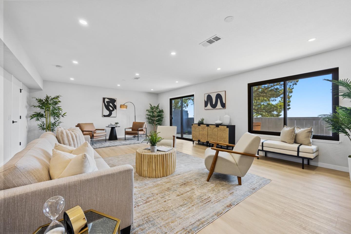 Detail Gallery Image 8 of 41 For 239 Dennis Dr, Daly City,  CA 94015 - 3 Beds | 2 Baths