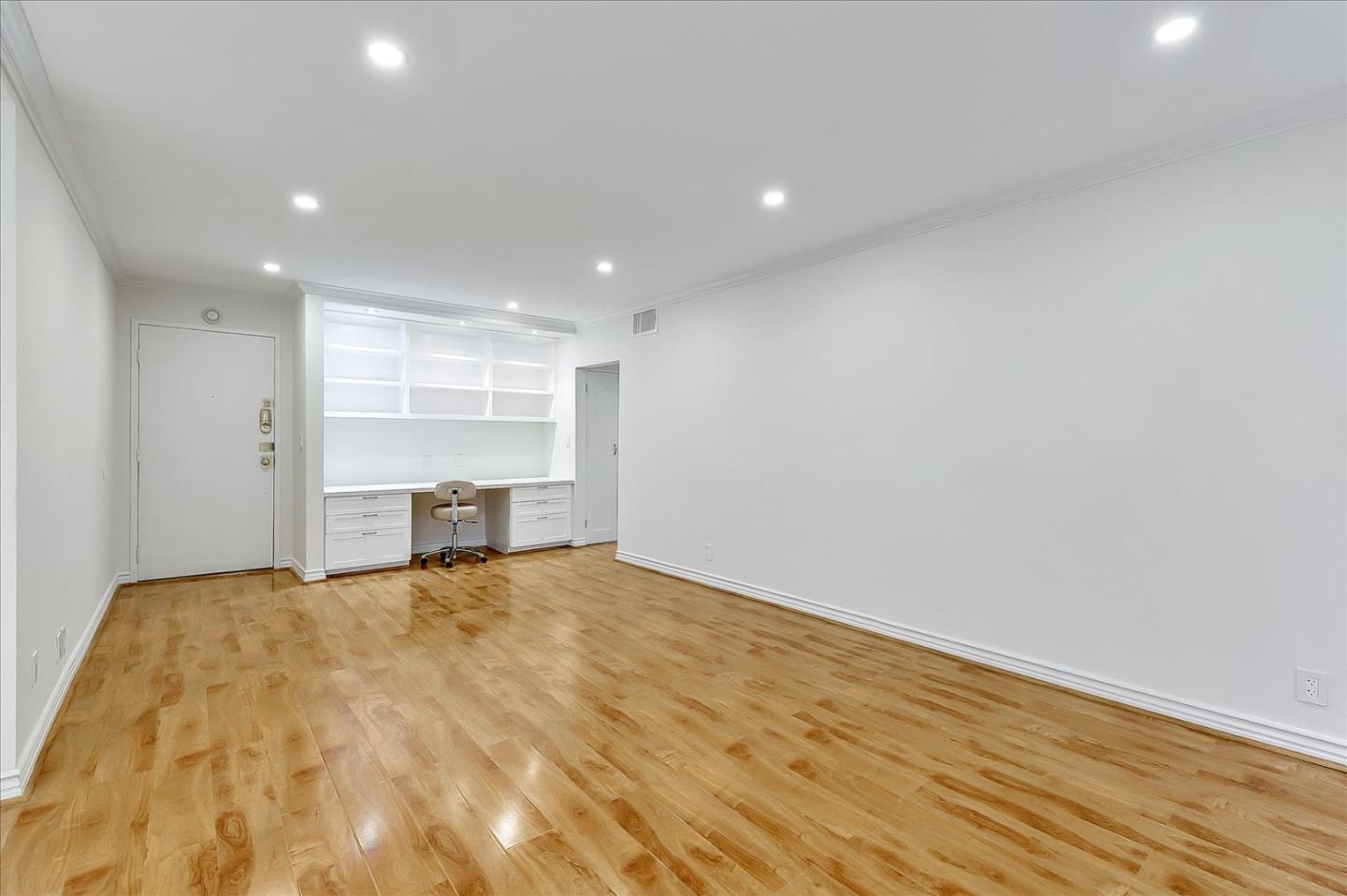Detail Gallery Image 10 of 35 For 1735 N Fuller Ave #221,  Los Angeles,  CA 90046 - 1 Beds | 1 Baths